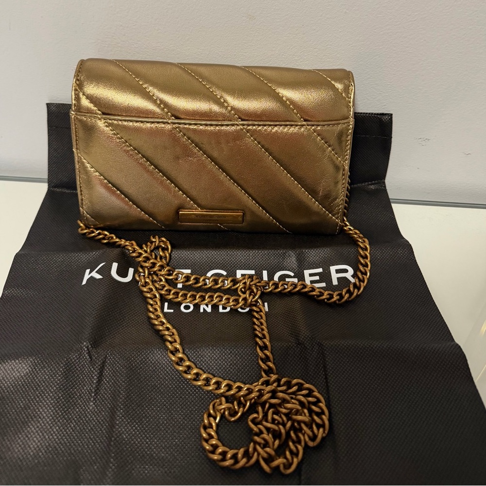 Kurt Geiger Metallic Gold Quilted Clutch - Picture 2 of 7